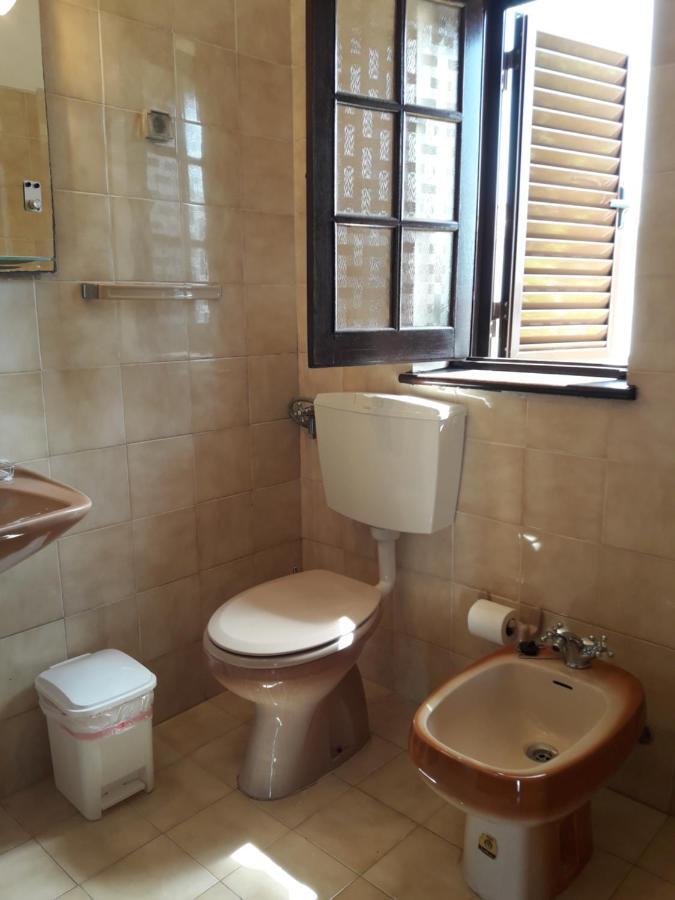 Familia Brito Hotel Porches  Ngoại thất bức ảnh