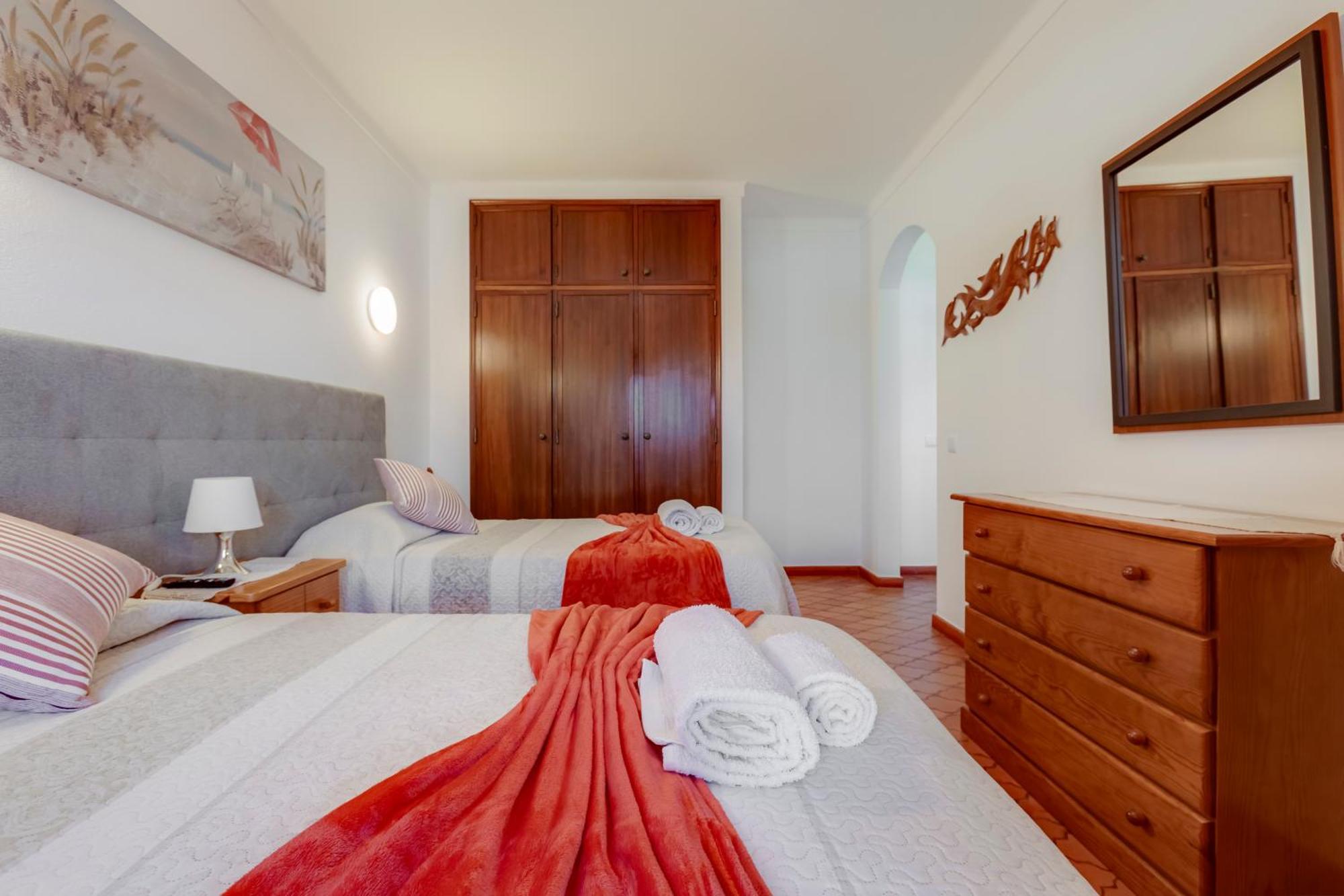 Familia Brito Hotel Porches  Ngoại thất bức ảnh
